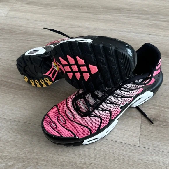 Nike Air Max Plus Mens Size12 Athletic Shoes HF3837-600 Sunset Pulse/Black /Pink - Picture 8 of 8